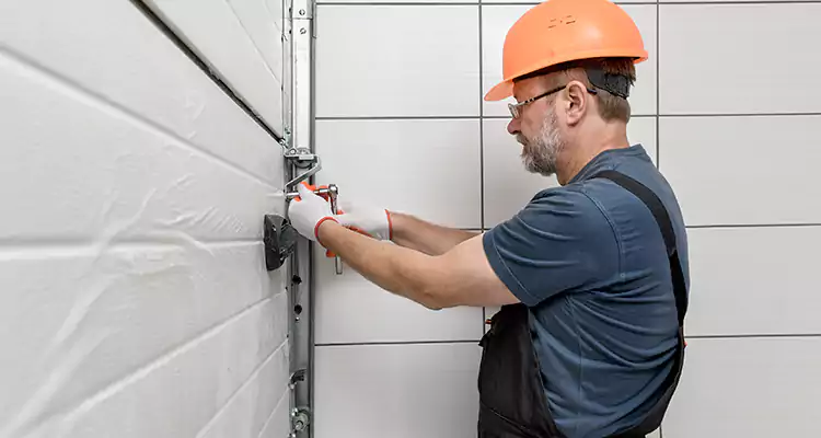 Emergency Garage Door Repair in Edgewater, FL